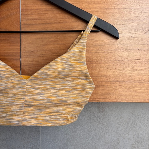 Outdoor Voices Flow Bralette Sport Top, Size XS - Picture 2 of 5